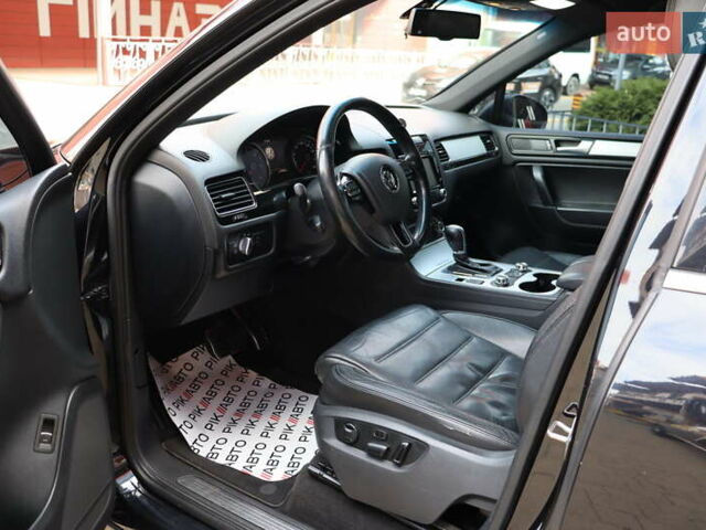Черный Фольксваген Туарег, объемом двигателя 3 л и пробегом 284 тыс. км за 17800 $, фото 15 на Automoto.ua