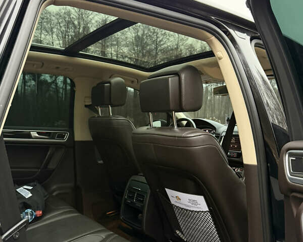 Чорний Фольксваген Туарег, об'ємом двигуна 2.97 л та пробігом 203 тис. км за 24000 $, фото 10 на Automoto.ua