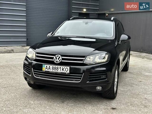 Черный Фольксваген Туарег, объемом двигателя 3 л и пробегом 225 тыс. км за 15650 $, фото 2 на Automoto.ua
