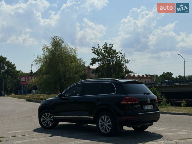 Черный Фольксваген Туарег, объемом двигателя 2.97 л и пробегом 160 тыс. км за 23500 $, фото 6 на Automoto.ua