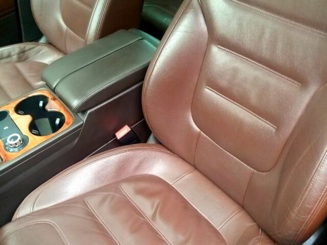 Чорний Фольксваген Туарег, об'ємом двигуна 3 л та пробігом 360 тис. км за 17300 $, фото 2 на Automoto.ua