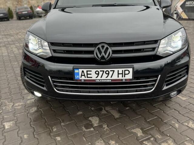 Черный Фольксваген Туарег, объемом двигателя 2.97 л и пробегом 157 тыс. км за 24500 $, фото 3 на Automoto.ua