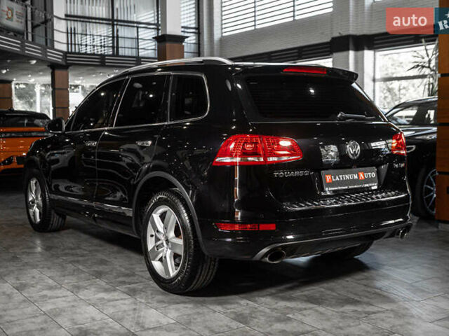Чорний Фольксваген Туарег, об'ємом двигуна 2.97 л та пробігом 163 тис. км за 21900 $, фото 4 на Automoto.ua