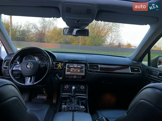 Черный Фольксваген Туарег, объемом двигателя 3 л и пробегом 270 тыс. км за 23200 $, фото 20 на Automoto.ua