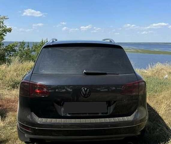 Чорний Фольксваген Туарег, об'ємом двигуна 3 л та пробігом 103 тис. км за 16600 $, фото 19 на Automoto.ua