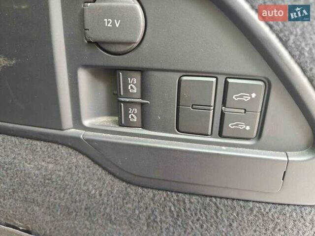 Чорний Фольксваген Туарег, об'ємом двигуна 2.97 л та пробігом 292 тис. км за 22500 $, фото 6 на Automoto.ua