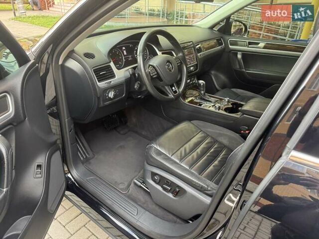 Фольксваген Туарег 2013 в Черновцах на Automoto.ua Черный Фольксваген Туарег, объемом двигателя 2.97 л и пробегом 250 тыс. км за 19900 $, фото 21 на Automoto.ua
