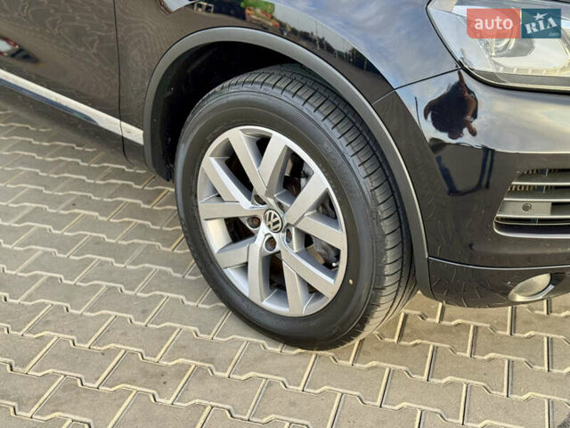 Черный Фольксваген Туарег, объемом двигателя 3 л и пробегом 275 тыс. км за 20999 $, фото 9 на Automoto.ua