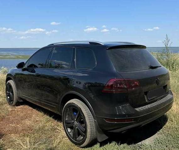 Чорний Фольксваген Туарег, об'ємом двигуна 3 л та пробігом 103 тис. км за 16600 $, фото 21 на Automoto.ua