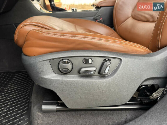 Черный Фольксваген Туарег, объемом двигателя 3 л и пробегом 275 тыс. км за 20999 $, фото 14 на Automoto.ua