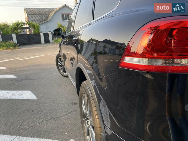 Черный Фольксваген Туарег, объемом двигателя 2.97 л и пробегом 185 тыс. км за 22999 $, фото 19 на Automoto.ua