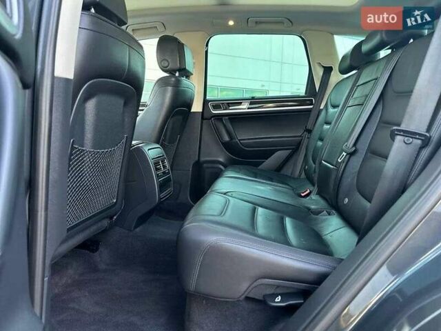 Чорний Фольксваген Туарег, об'ємом двигуна 2.97 л та пробігом 69 тис. км за 4500 $, фото 5 на Automoto.ua