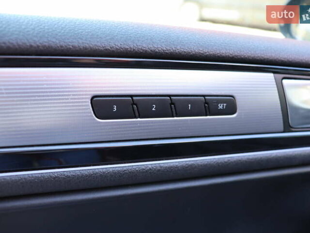 Черный Фольксваген Туарег, объемом двигателя 3 л и пробегом 142 тыс. км за 22900 $, фото 16 на Automoto.ua