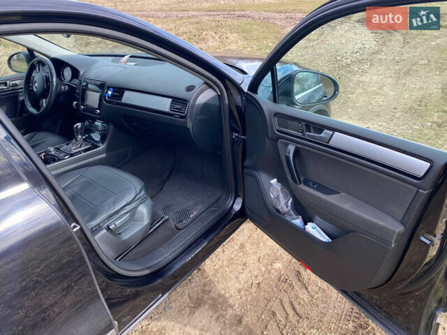 Чорний Фольксваген Туарег, об'ємом двигуна 3 л та пробігом 430 тис. км за 18500 $, фото 1 на Automoto.ua