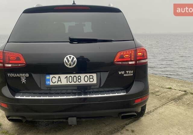 Черный Фольксваген Туарег, объемом двигателя 2.97 л и пробегом 348 тыс. км за 19500 $, фото 16 на Automoto.ua
