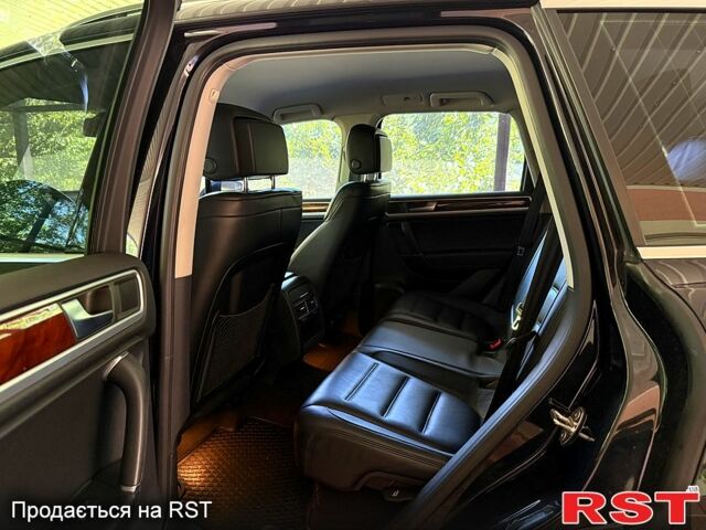 Черный Фольксваген Туарег, объемом двигателя 3 л и пробегом 199 тыс. км за 19800 $, фото 11 на Automoto.ua