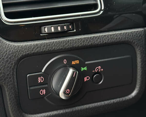 Черный Фольксваген Туарег, объемом двигателя 2.97 л и пробегом 280 тыс. км за 19300 $, фото 2 на Automoto.ua