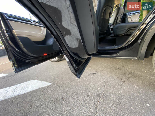 Черный Фольксваген Туарег, объемом двигателя 2.97 л и пробегом 185 тыс. км за 22999 $, фото 64 на Automoto.ua