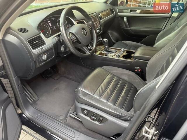 Фольксваген Туарег 2013 в Черновцах на Automoto.ua Черный Фольксваген Туарег, объемом двигателя 2.97 л и пробегом 250 тыс. км за 19900 $, фото 19 на Automoto.ua