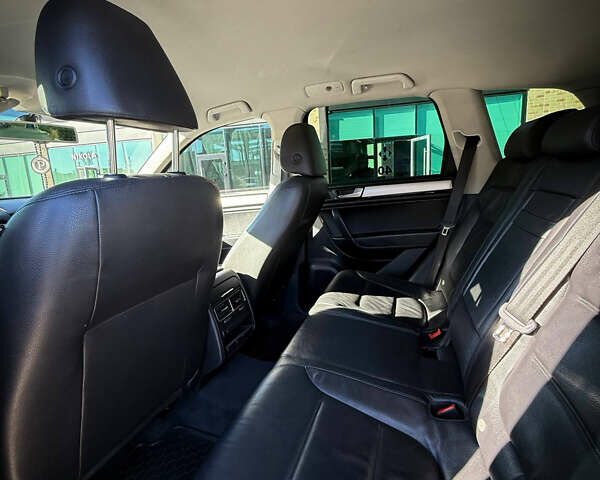 Черный Фольксваген Туарег, объемом двигателя 3 л и пробегом 213 тыс. км за 22300 $, фото 11 на Automoto.ua