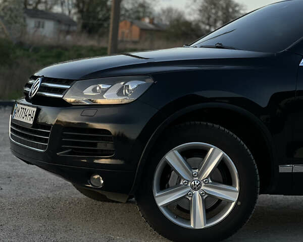 Черный Фольксваген Туарег, объемом двигателя 3 л и пробегом 270 тыс. км за 23200 $, фото 7 на Automoto.ua
