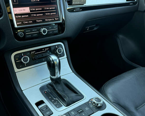 Фольксваген Туарег 2013 в Черновцах на Automoto.ua Черный Фольксваген Туарег, объемом двигателя 2.97 л и пробегом 276 тыс. км за 18900 $, фото 68 на Automoto.ua