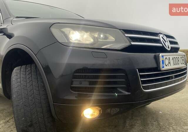 Черный Фольксваген Туарег, объемом двигателя 2.97 л и пробегом 348 тыс. км за 19500 $, фото 68 на Automoto.ua