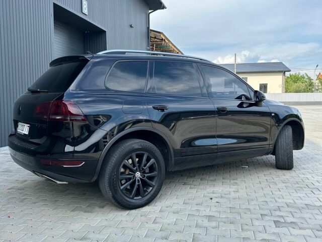 Фольксваген Туарег 2013 в Иршава на Automoto.ua Черный Фольксваген Туарег, объемом двигателя 3 л и пробегом 293 тыс. км за 20500 $, фото 1 на Automoto.ua