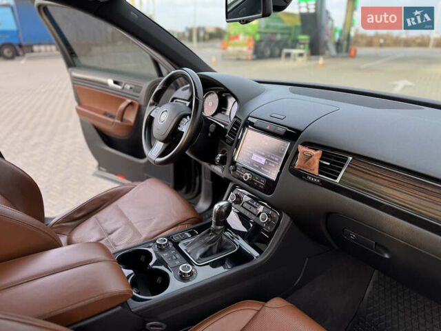 Черный Фольксваген Туарег, объемом двигателя 3 л и пробегом 275 тыс. км за 20999 $, фото 29 на Automoto.ua