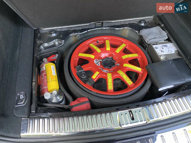 Черный Фольксваген Туарег, объемом двигателя 2.97 л и пробегом 185 тыс. км за 22999 $, фото 68 на Automoto.ua