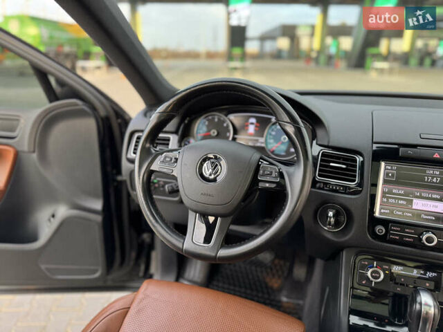 Черный Фольксваген Туарег, объемом двигателя 3 л и пробегом 275 тыс. км за 20999 $, фото 34 на Automoto.ua
