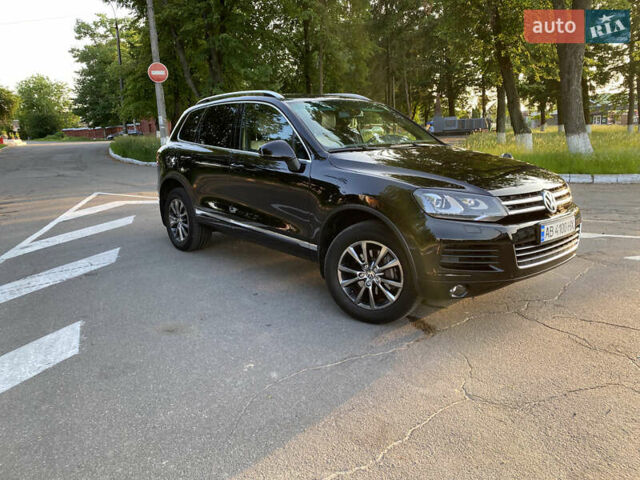 Черный Фольксваген Туарег, объемом двигателя 2.97 л и пробегом 185 тыс. км за 22999 $, фото 3 на Automoto.ua