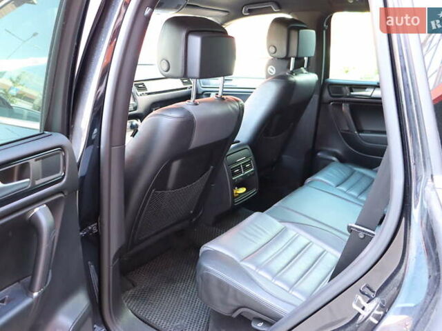 Черный Фольксваген Туарег, объемом двигателя 3 л и пробегом 142 тыс. км за 22900 $, фото 36 на Automoto.ua