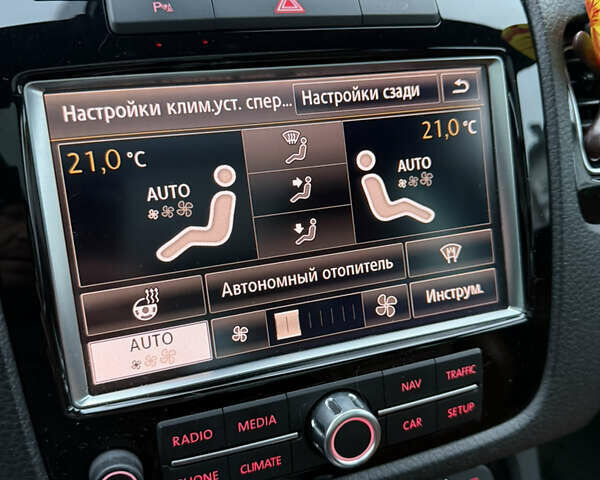 Чорний Фольксваген Туарег, об'ємом двигуна 4.13 л та пробігом 258 тис. км за 28500 $, фото 37 на Automoto.ua