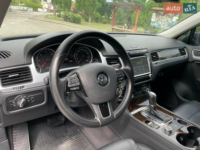 Чорний Фольксваген Туарег, об'ємом двигуна 2.97 л та пробігом 196 тис. км за 23500 $, фото 24 на Automoto.ua