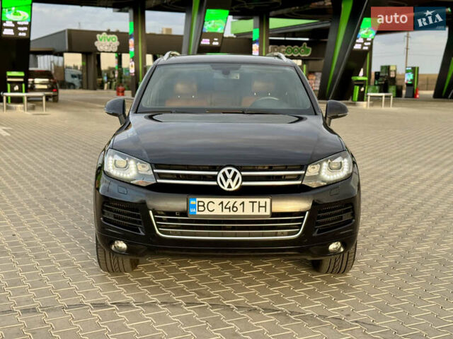Черный Фольксваген Туарег, объемом двигателя 3 л и пробегом 275 тыс. км за 20999 $, фото 2 на Automoto.ua