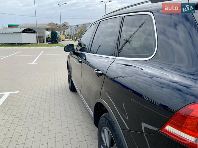 Чорний Фольксваген Туарег, об'ємом двигуна 2.97 л та пробігом 325 тис. км за 19500 $, фото 1 на Automoto.ua