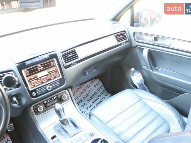 Черный Фольксваген Туарег, объемом двигателя 3 л и пробегом 142 тыс. км за 22900 $, фото 40 на Automoto.ua