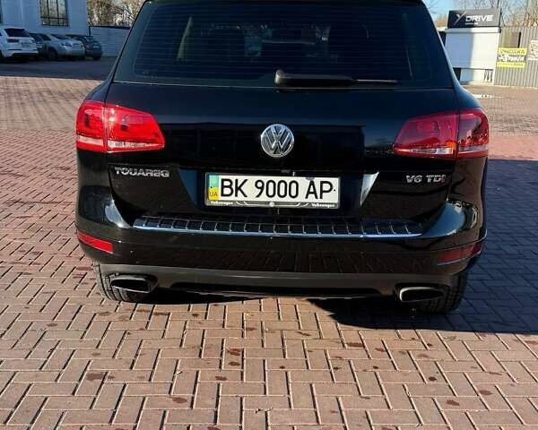Черный Фольксваген Туарег, объемом двигателя 2.97 л и пробегом 298 тыс. км за 20799 $, фото 4 на Automoto.ua