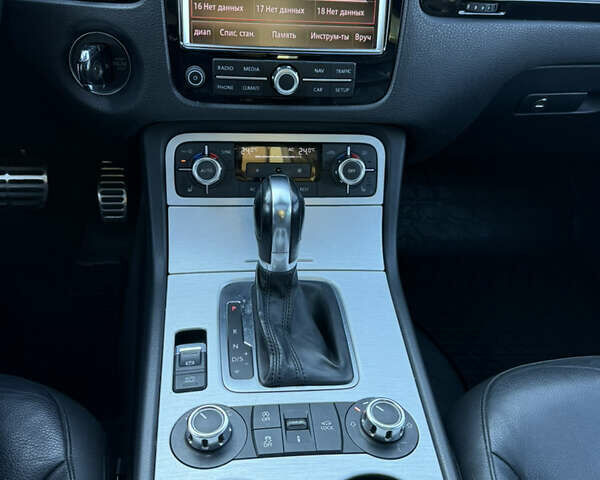 Фольксваген Туарег 2013 в Черновцах на Automoto.ua Черный Фольксваген Туарег, объемом двигателя 2.97 л и пробегом 276 тыс. км за 18900 $, фото 67 на Automoto.ua