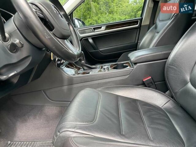 Чорний Фольксваген Туарег, об'ємом двигуна 2.97 л та пробігом 196 тис. км за 23500 $, фото 26 на Automoto.ua