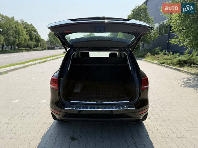 Черный Фольксваген Туарег, объемом двигателя 2.97 л и пробегом 240 тыс. км за 21500 $, фото 12 на Automoto.ua