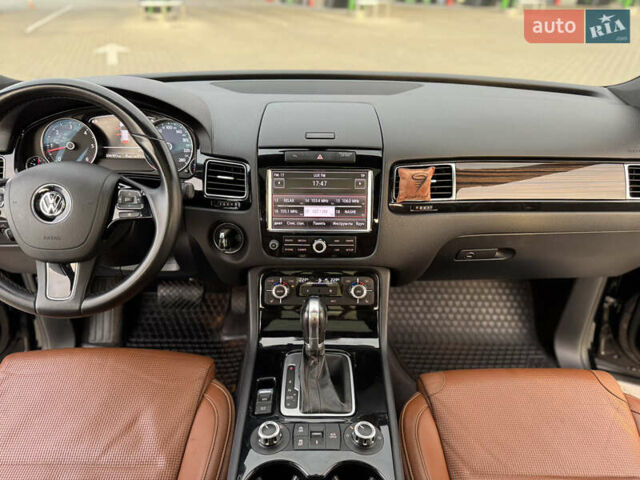 Черный Фольксваген Туарег, объемом двигателя 3 л и пробегом 275 тыс. км за 20999 $, фото 35 на Automoto.ua