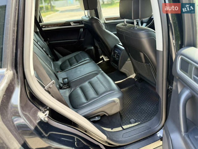 Черный Фольксваген Туарег, объемом двигателя 2.97 л и пробегом 240 тыс. км за 21500 $, фото 11 на Automoto.ua