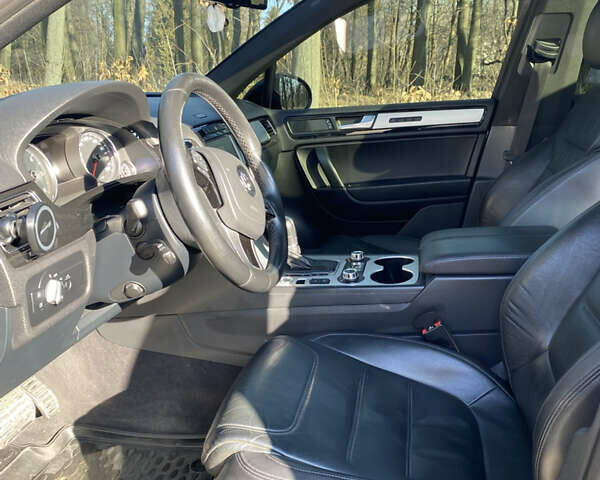 Чорний Фольксваген Туарег, об'ємом двигуна 2.97 л та пробігом 230 тис. км за 22500 $, фото 16 на Automoto.ua