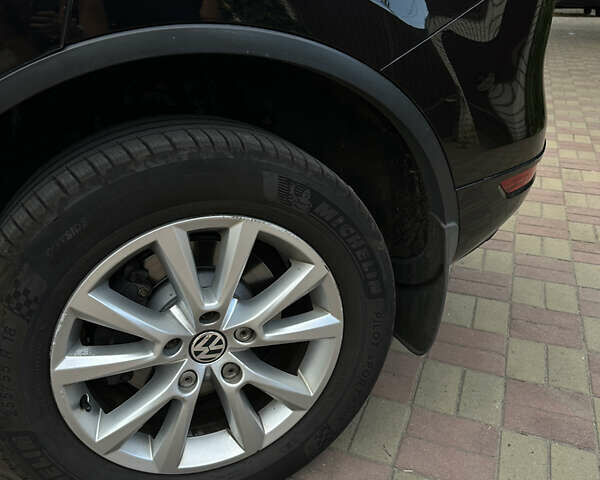 Черный Фольксваген Туарег, объемом двигателя 2.97 л и пробегом 342 тыс. км за 18000 $, фото 8 на Automoto.ua