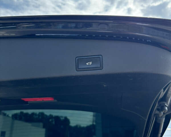 Черный Фольксваген Туарег, объемом двигателя 2.97 л и пробегом 292 тыс. км за 23199 $, фото 13 на Automoto.ua