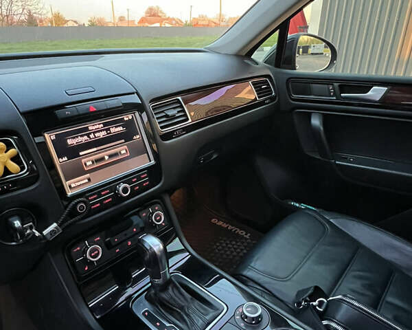 Черный Фольксваген Туарег, объемом двигателя 3 л и пробегом 270 тыс. км за 23200 $, фото 15 на Automoto.ua