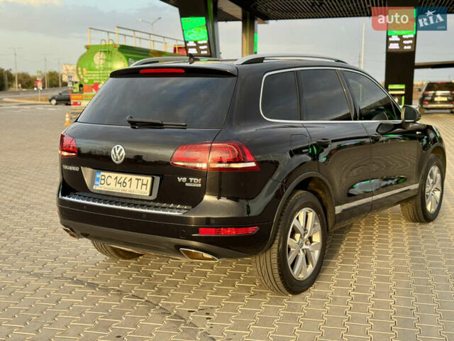 Черный Фольксваген Туарег, объемом двигателя 3 л и пробегом 275 тыс. км за 20999 $, фото 4 на Automoto.ua