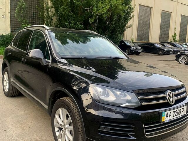 Чорний Фольксваген Туарег, об'ємом двигуна 3 л та пробігом 283 тис. км за 17500 $, фото 6 на Automoto.ua